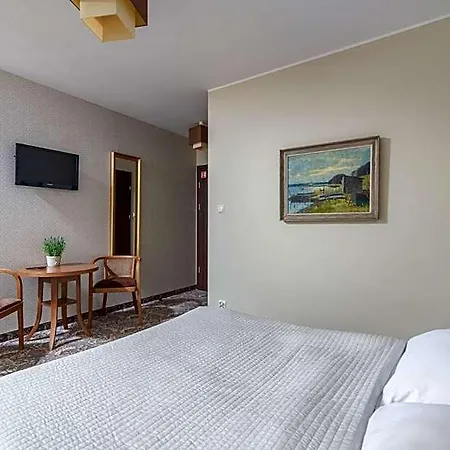 Otel Osada Grzybowski Mlyn *