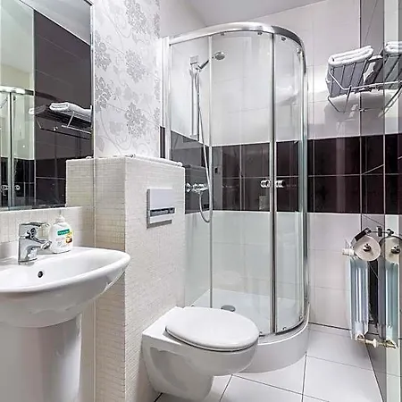 Otel Osada Grzybowski Mlyn *
